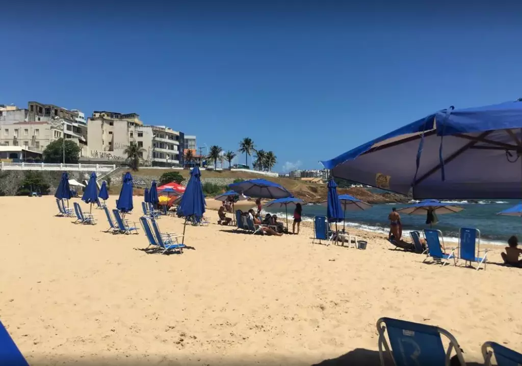 Corpo de adolescente que se afogou na praia de Salvador foi em encontrado